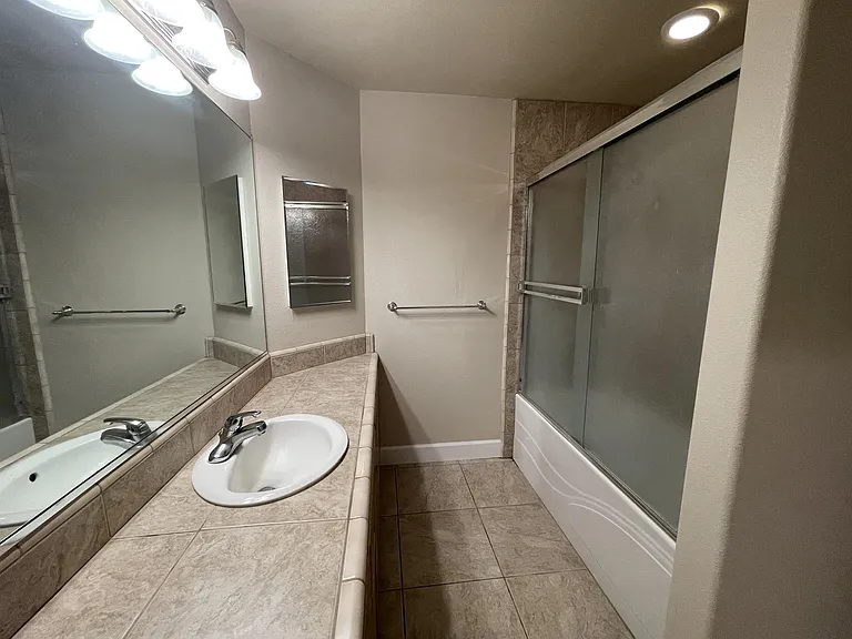 1 La Casa Ct — Photo 11