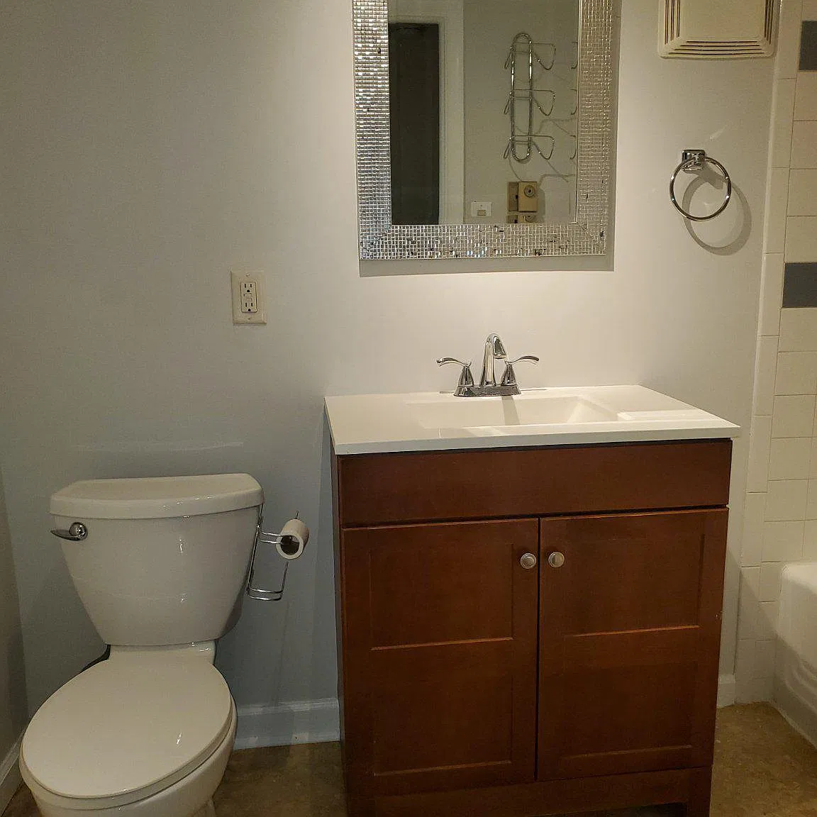1 bed, 1.0 bath, 1144 sqft, $1,300 — Photo 4