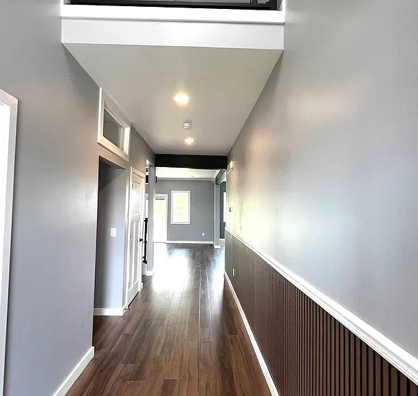 1306 Roberto Rd — Photo 12