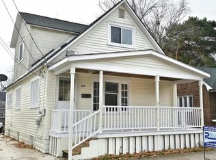 504 Crosby St NW, Grand Rapids, MI 49504