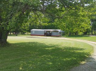 853 Lovejoy Rd, Sparta, TN 38583