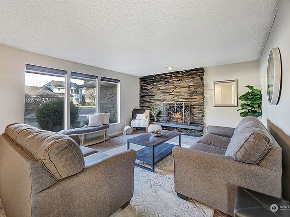 4th image of 5802 70th Street NE