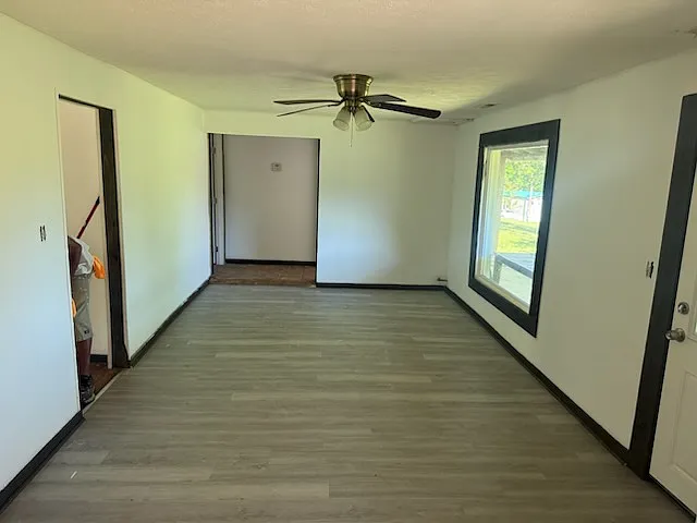3 bed, 1068 sqft, $1,100 — Photo 3