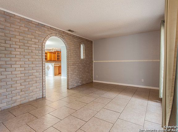 2nd image of 6710 N Forest Bnd