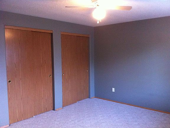 Master Bedroom with 2 Closets