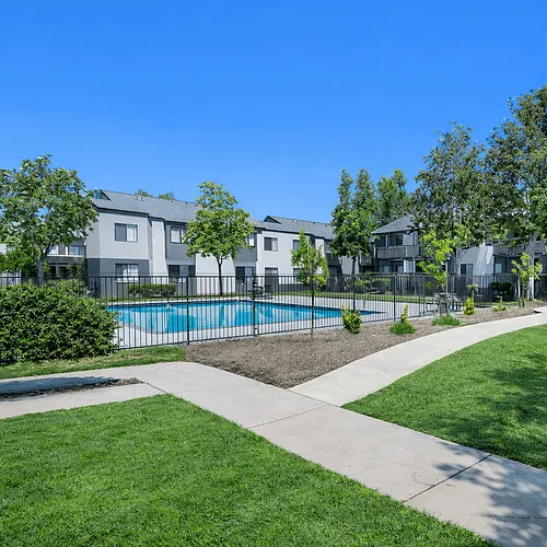 Ascot Park Apartments Photo 1