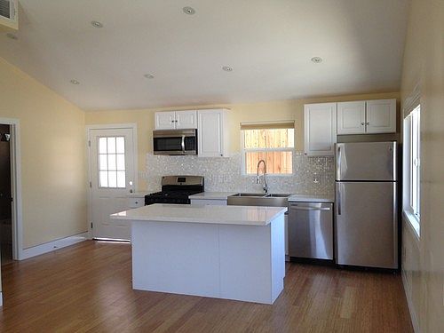 1st image of 1617 Delta St