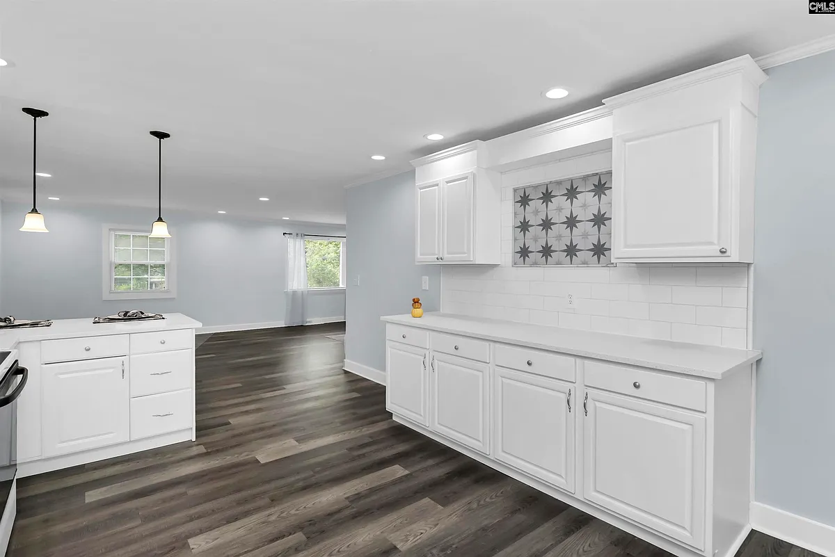 Building Photo - 3619 Hanson Ave #5