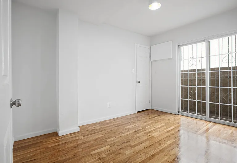 2613 Decatur Ave #1 — Photo 5