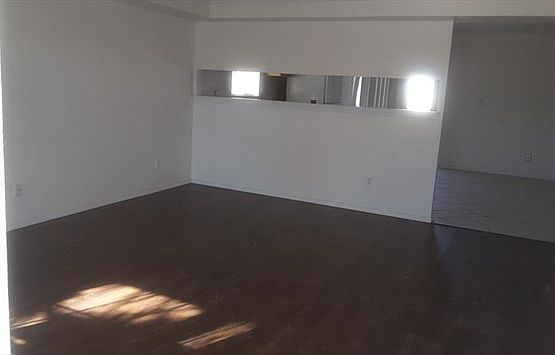 2nd image of 3485 Yellow Rose St