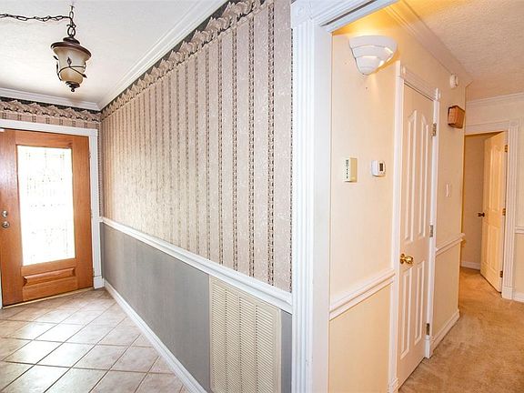 5th image of 5510 Thornwood Cir