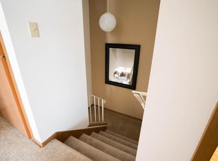 6493 Tanager Ln, Eden Prairie, MN 55346