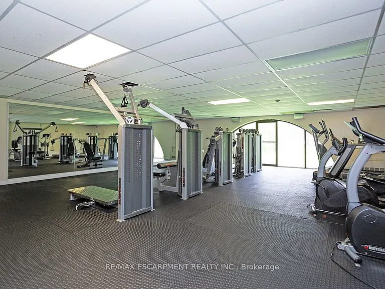 50 Mississauga Valley Blvd #1516 — Photo 5