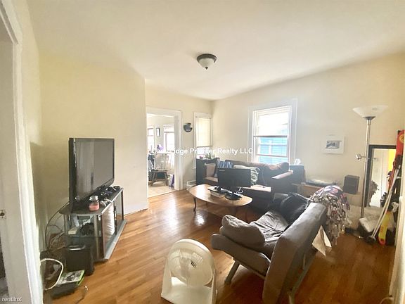 217 Beacon St. #2 Somerville Shared Unit Photo 5