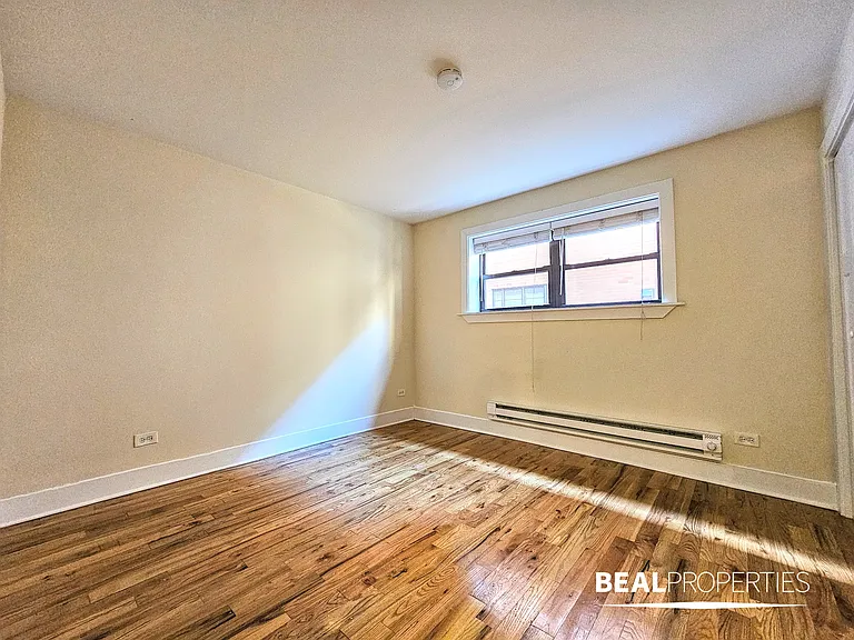 555 W Arlington Pl — Photo 21