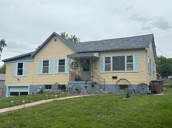 1119 Mound St, Atchison, KS 66002