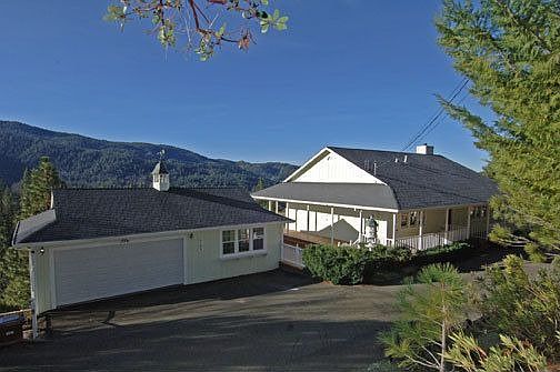 3rd image of 9195 Hoberg Dr S