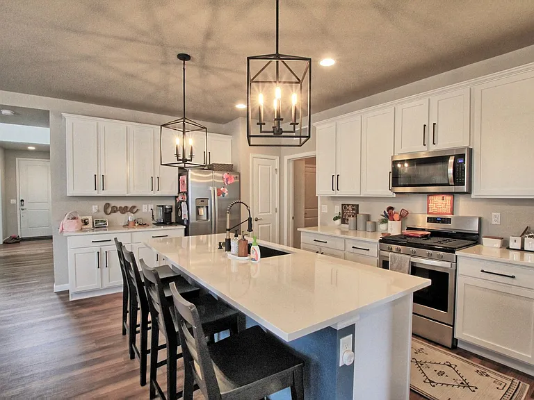 8961 Birch Run Dr — Photo 2