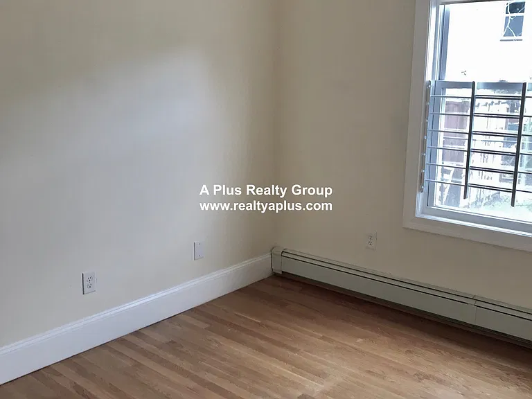 14 Schiller St #3 — Photo 17