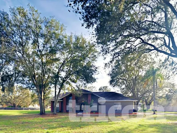 2913 James Melvin Dr, Plant City, FL 33565