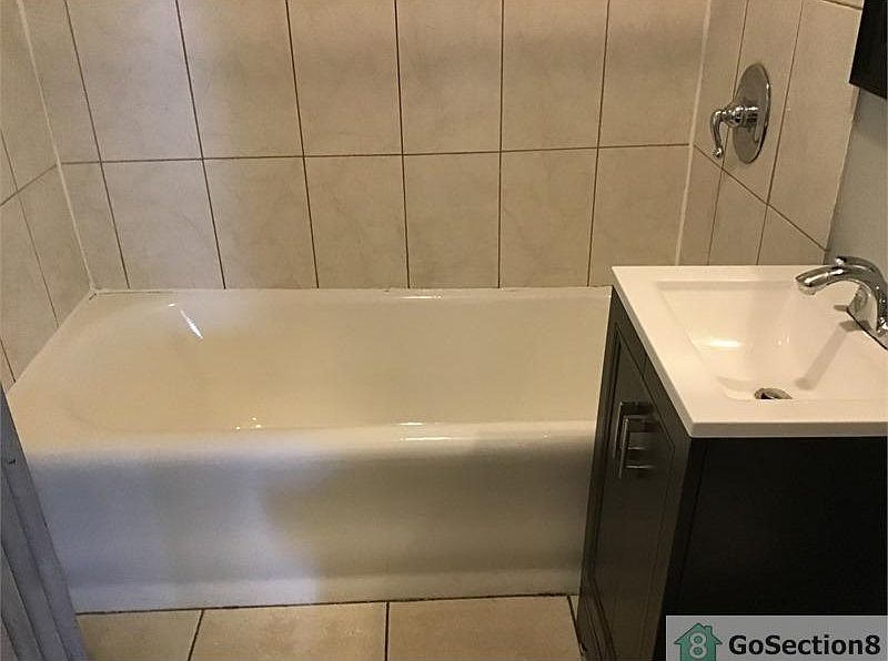 2nd image of 8103 S Marshfield Ave APT 1