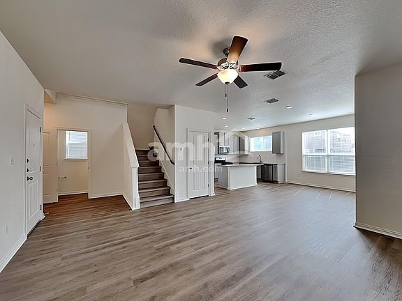 5th image of 2718 Meadowood Hts
