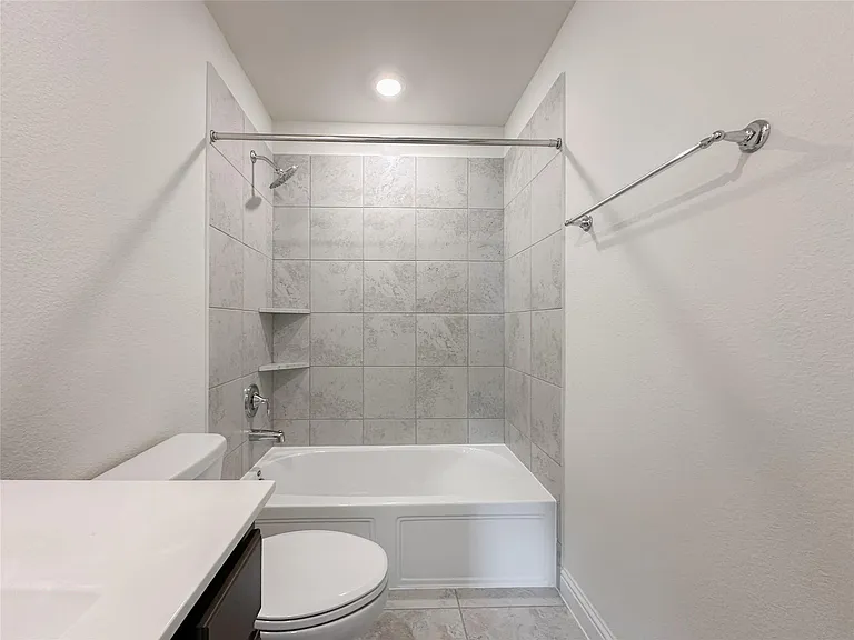6710 Gallinas Way — Photo 19