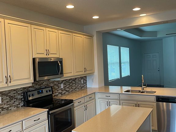 3rd image of 3441 Sagebrush St