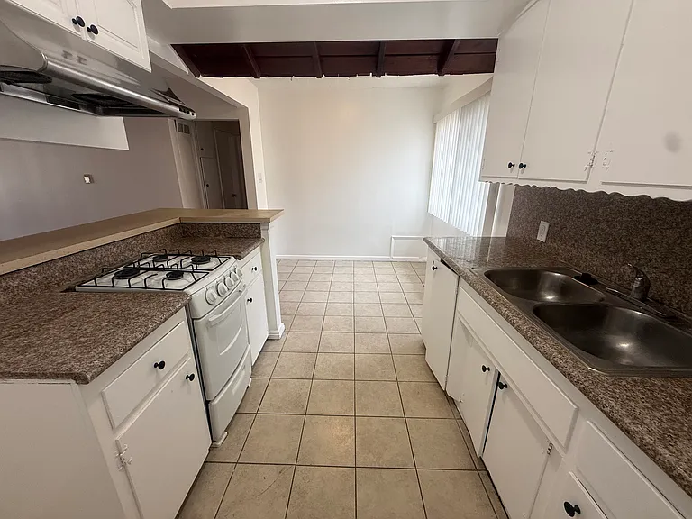 426 N Nicholson Ave #G — Photo 3