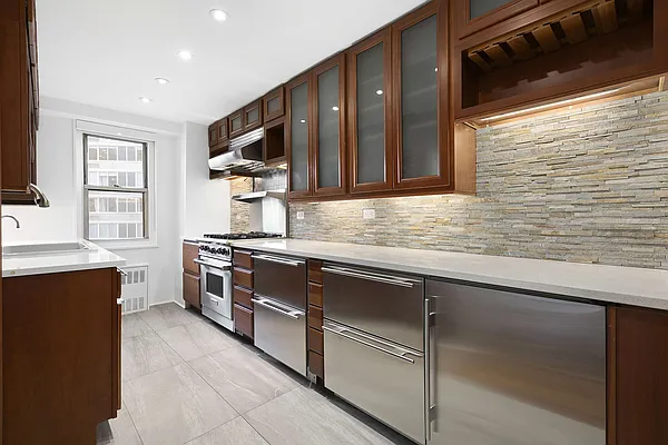 Sold by Compass | media 3