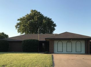 4406 Oakcrest Ave, Enid, OK 73703