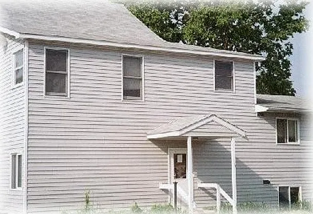 2 bed, 1500 sqft, $1,050 — Photo 1