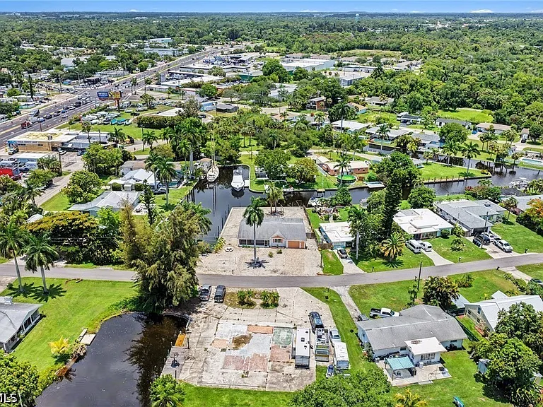 20 Estate Dr — Photo 18