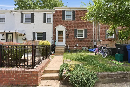 2953 Sycamore St Photo 1