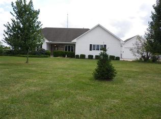 5693 Henderson Rd, Waynesville, OH 45068