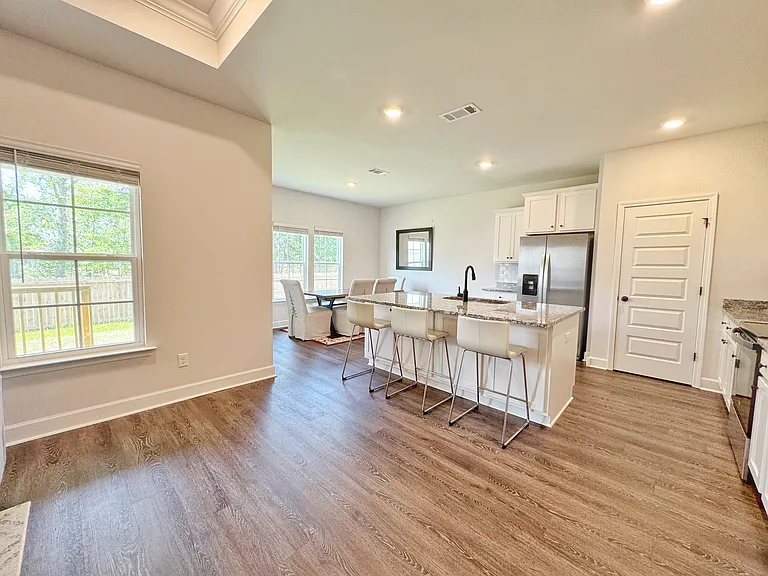 3017 Dowington Dr — Photo 18