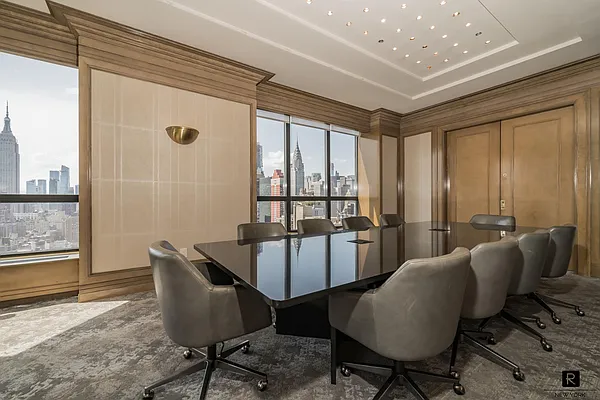 Rented by R New York | media 42