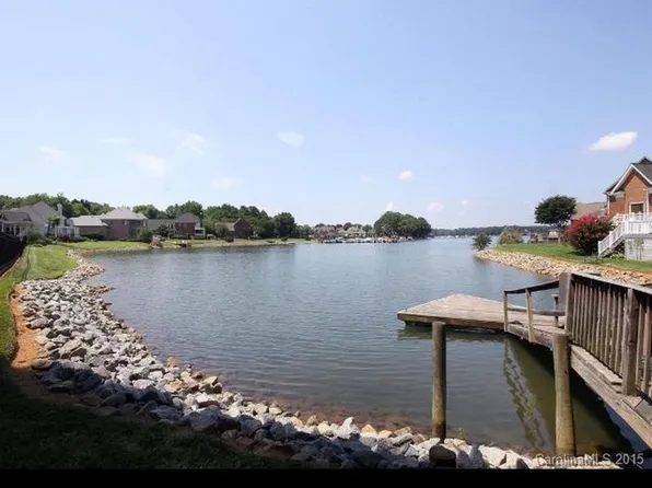 7606 Woods Ln Unit 16, Cornelius, NC 28031