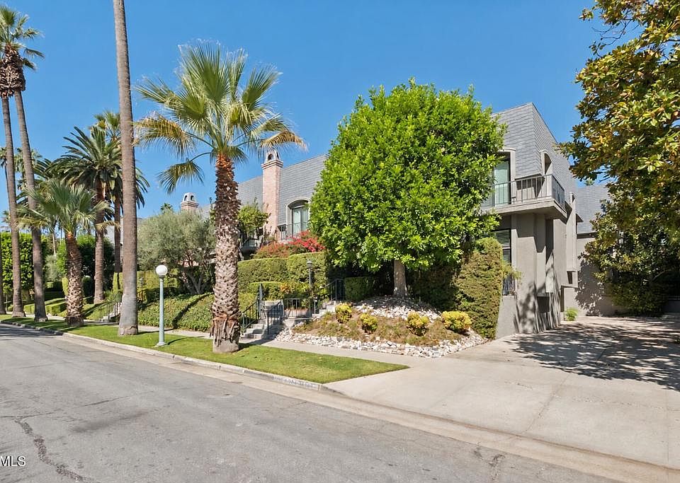 1st image of 368 S Orange Grove Blvd