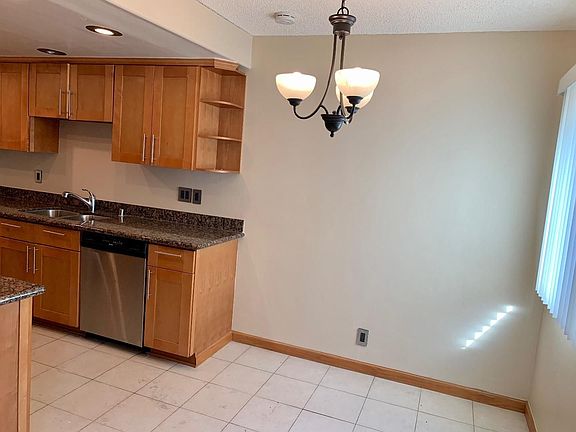 5th image of 5880 El Zuparko Dr APT 2