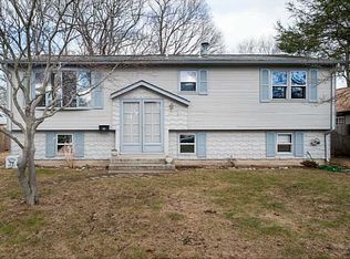 99 Marshall Ave, Warwick, RI 02886