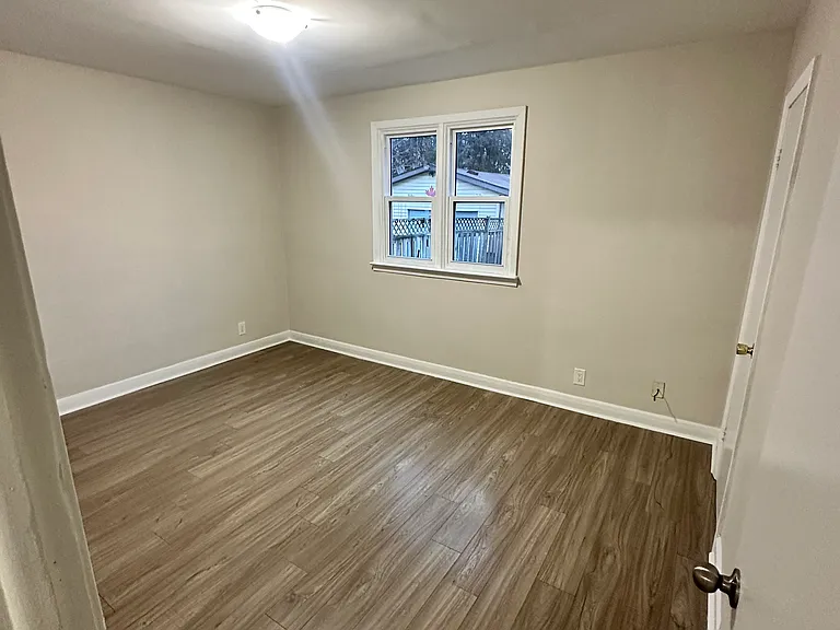 145 Wharncliffe Rd N #1 — Photo 6
