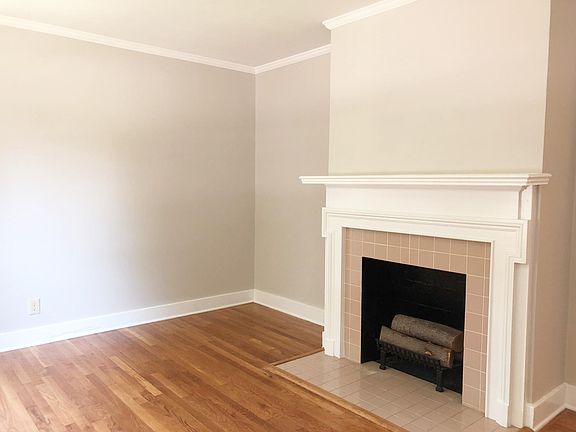 Livingroom with original hardwood floors