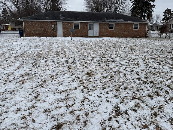 2nd image of 1616 E 47th St