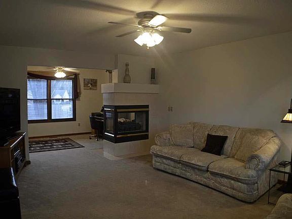 4th image of 2741 Elton Cir