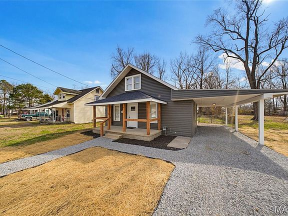 3rd image of 518 W Victor St