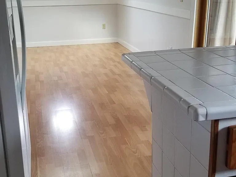 43 Lawrence St — Photo 10