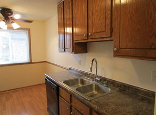 249 99th Ave NE APT 303, Blaine, MN 55434