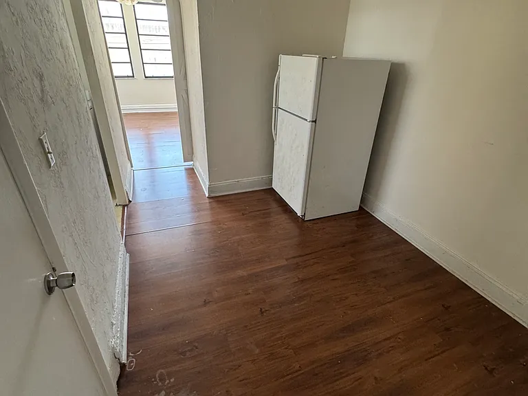 969 SW 2nd St #7 — Photo 5