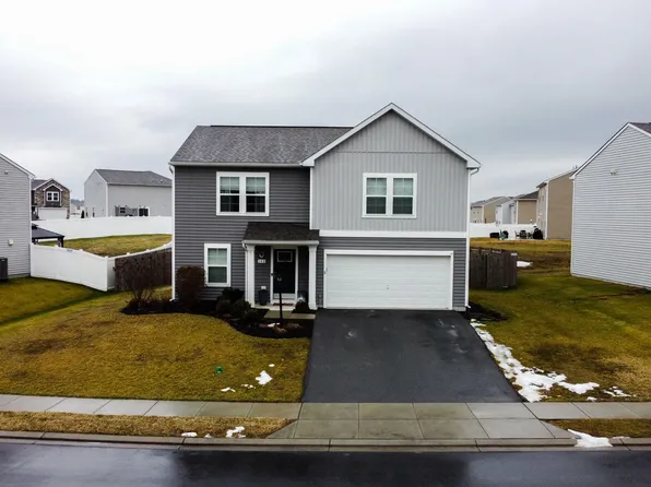 168 Eurasian Dr, Bunker Hill, WV 25413